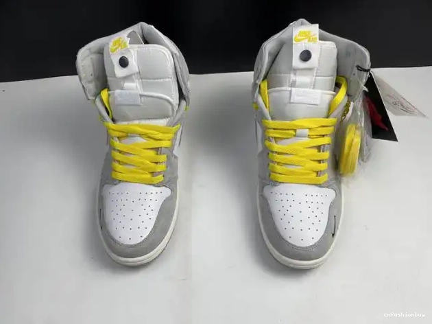 Jordan Light Smoke 1 CW6576-100 High Switch Air 0622